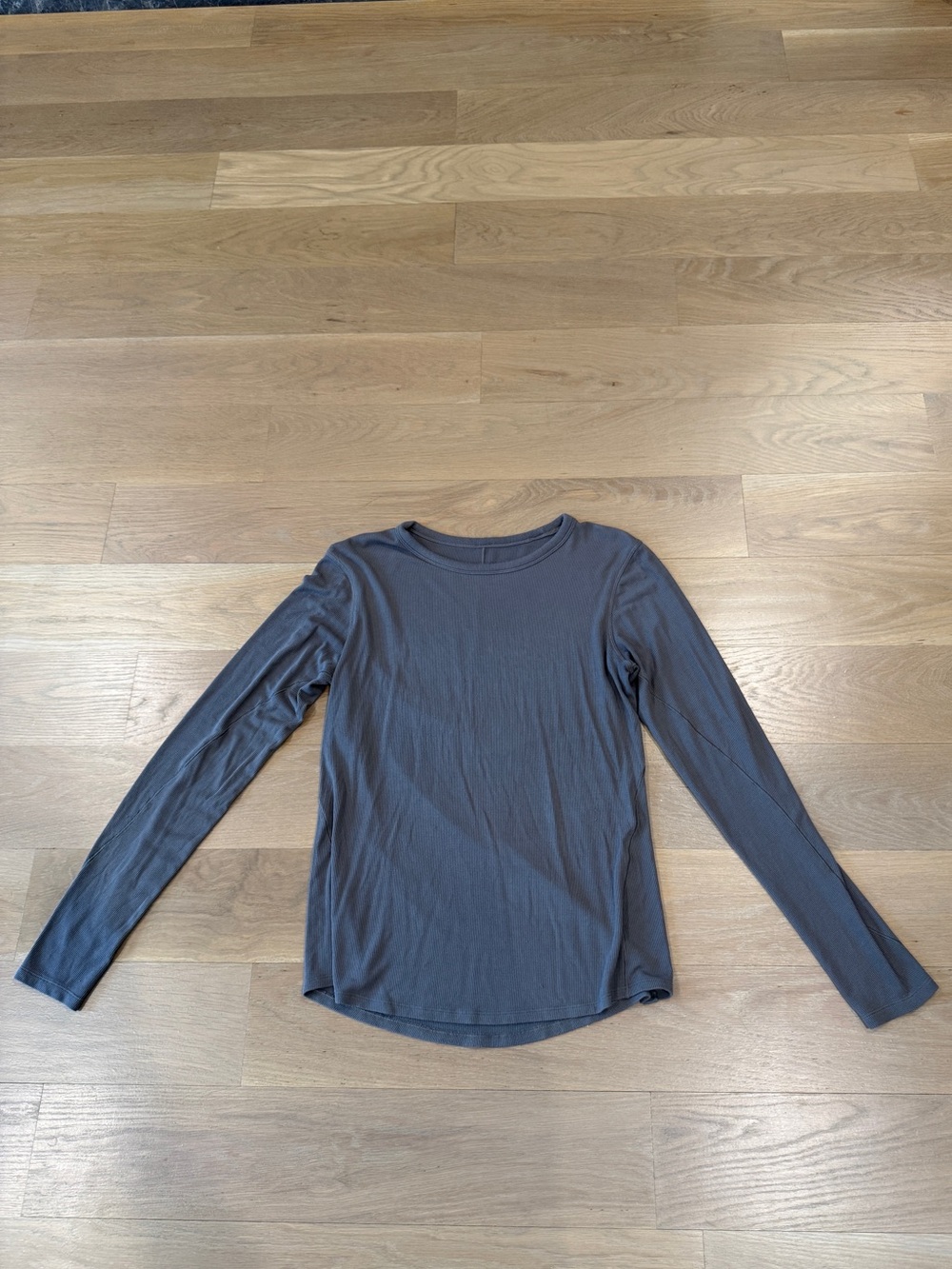 lululemon athletica Long Sleeve Scoop Back Top - Gray